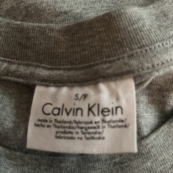 Calvin Klein Crew Necks 5 pc: 3 Black 2 Gray ALL Mens Size Small - Picture 3 of 6